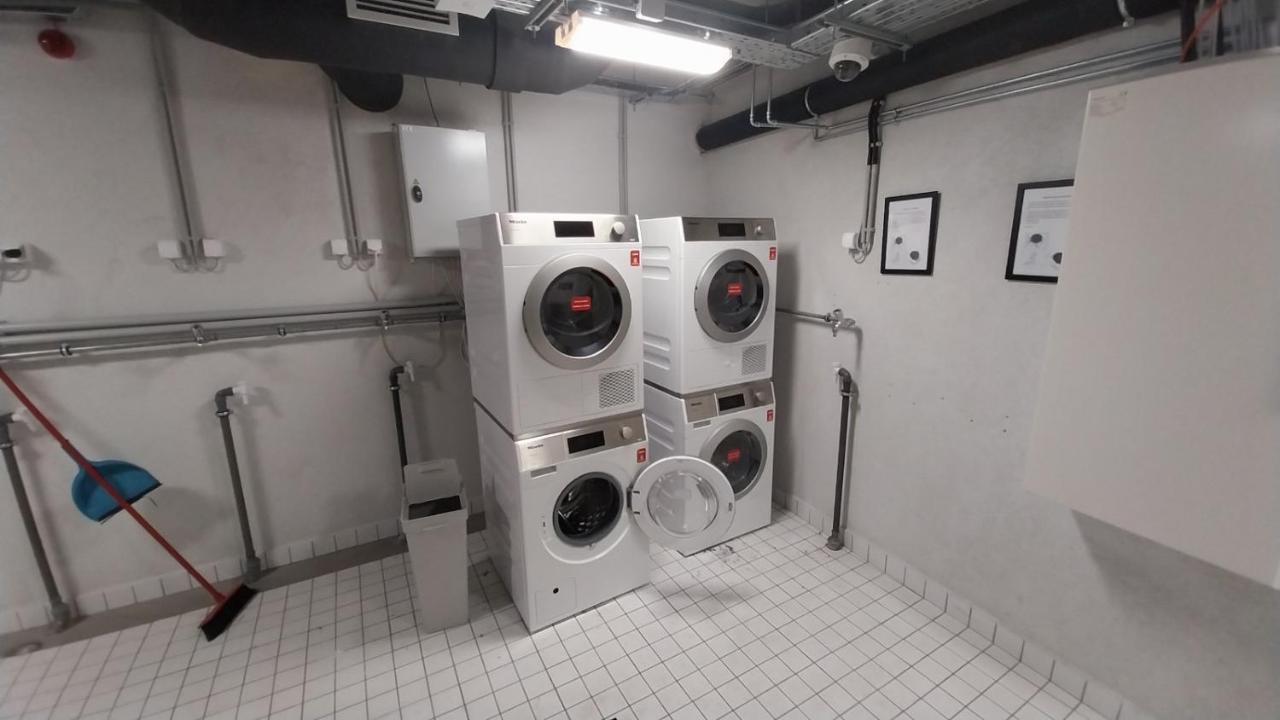 Peaceful Basement Apartment With Terrace & Free Gym บูดาเปสต์ ภายนอก รูปภาพ
