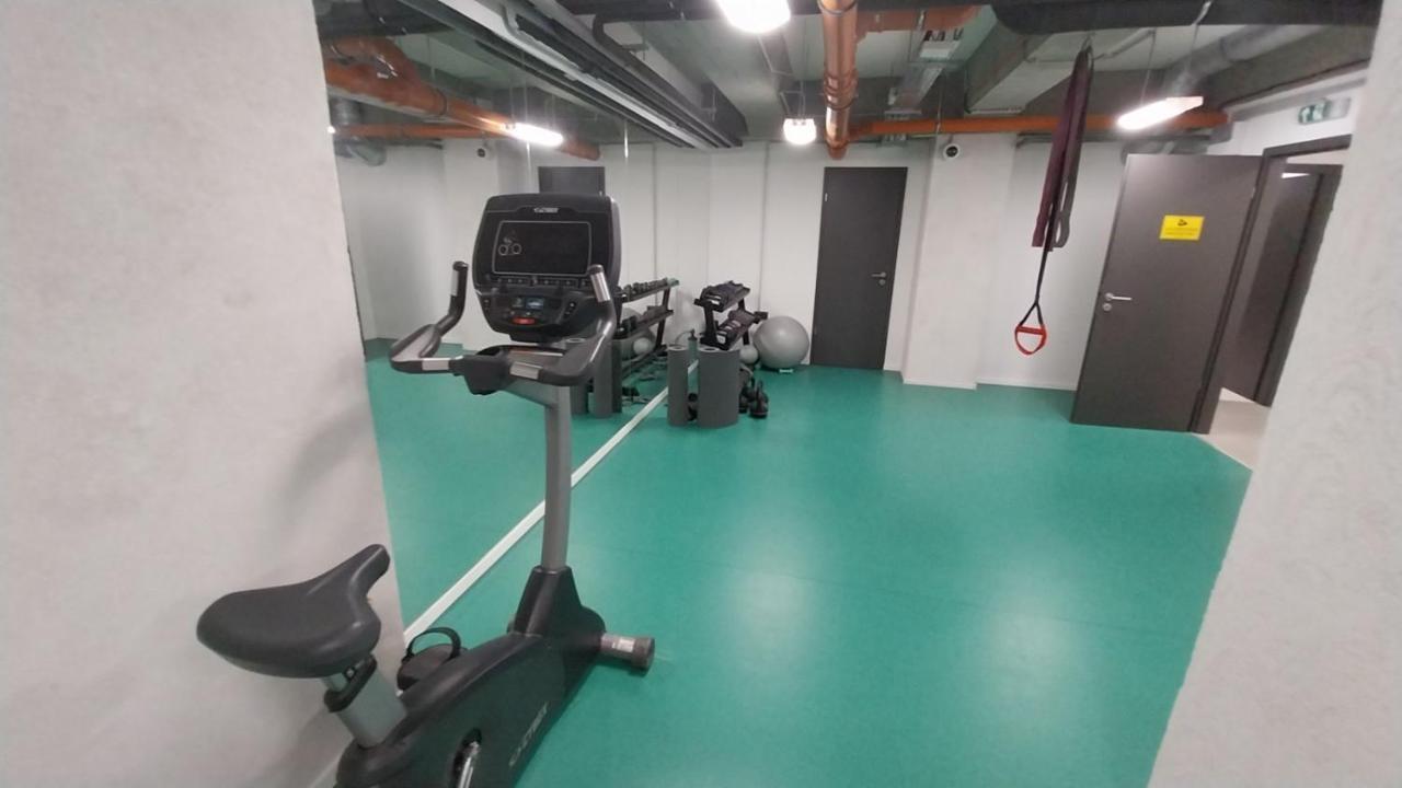 Peaceful Basement Apartment With Terrace & Free Gym บูดาเปสต์ ภายนอก รูปภาพ